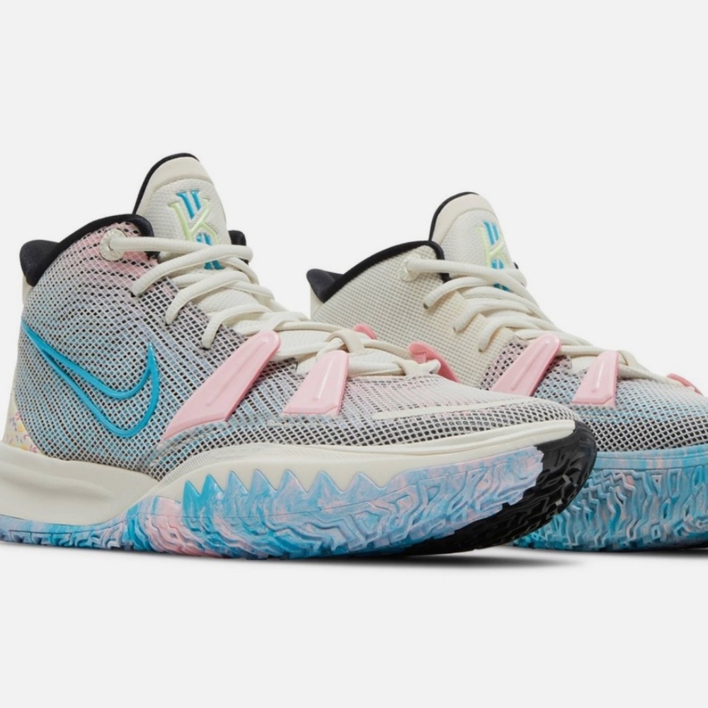 Nike Kyrie 7 EP Pale Ivory with Blue and Pink Accents